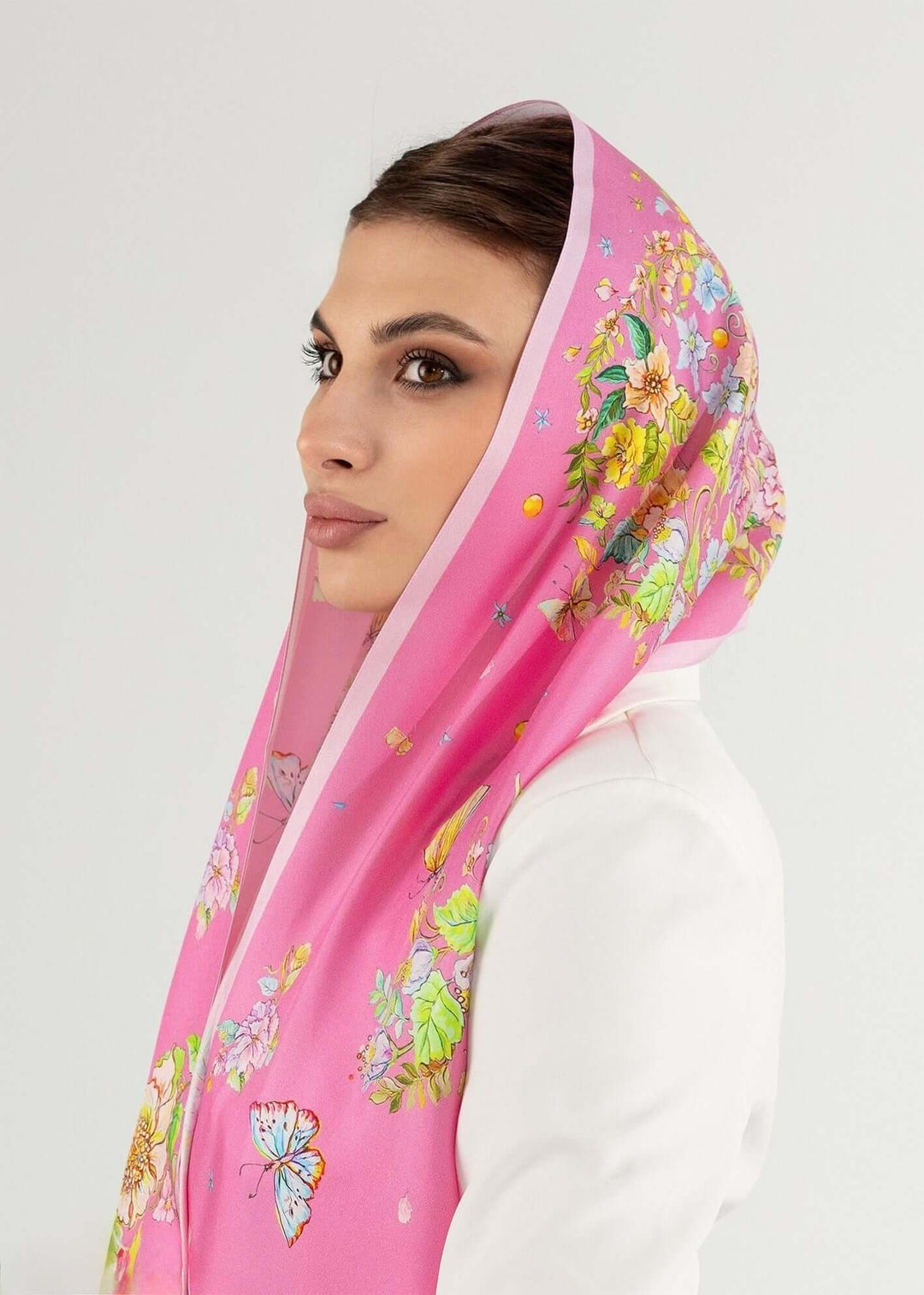  Designer Silk Scarf mit Floraldruck um den Hals für Damen in rosa