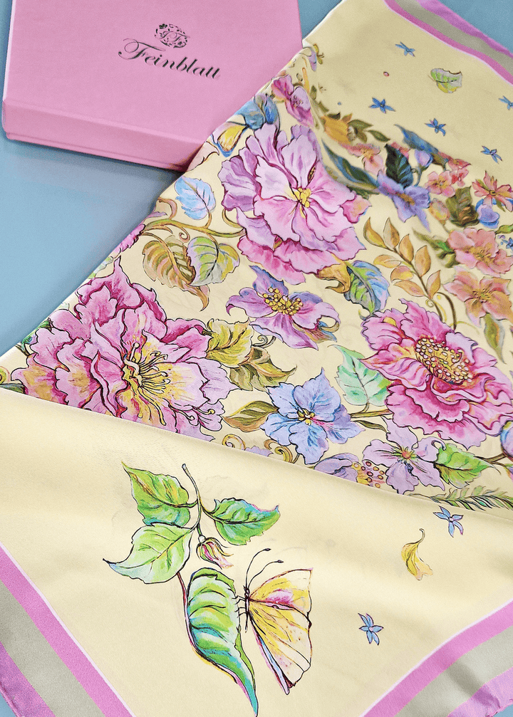 Perfektes Geschenk Designer Seide Herz aus Blumen für eine Frau